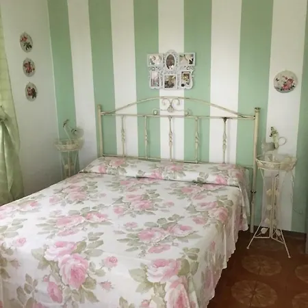 Penelope Apartment *